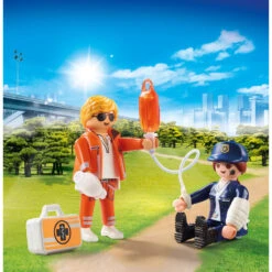 PLAYMOBIL DuoPack Spoedarts En Politieagente 70823 -Speelgoedseries Winkel 1991427 1b4d69df